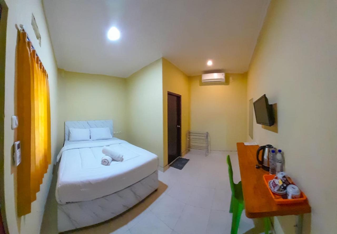 Fx72 Labuan Bajo Hotel Exteriör bild
